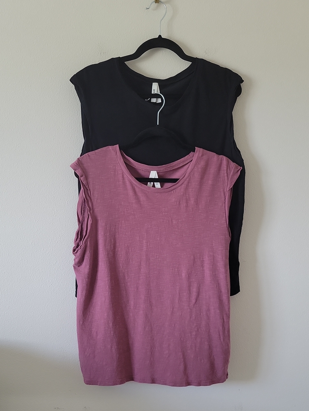 Set of TWO Pact Featherweight Slub Knit Muscle Tee Size Large